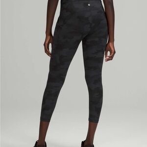 Lululemon‎ Power Thru High-Rise Tight 25"